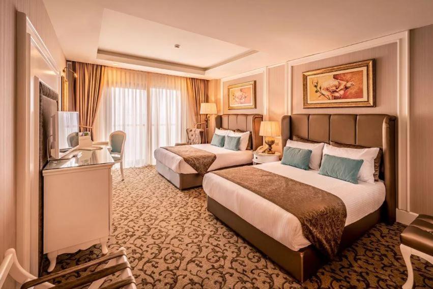 Vuni Palace Premium Hotel & Spa & Casino Beachfront Location ! Kyrenia  Exteriör bild